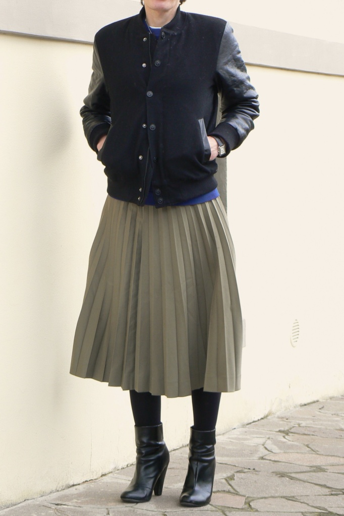 Max Mara vintage skirt, sweater H & M, H & M leather jacket, boots Topshop, vintage vintage style, Anastasia, Florence, outfit work, new outfit, 